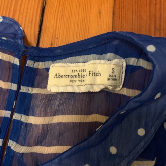 Blue Polka Dot Sheer Blouse w/ Peter Pan Collar - Picture 8 of 9